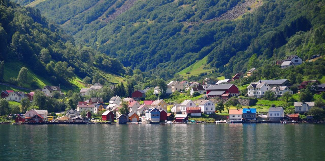 Visit Undredal Hotel Exterior photo
