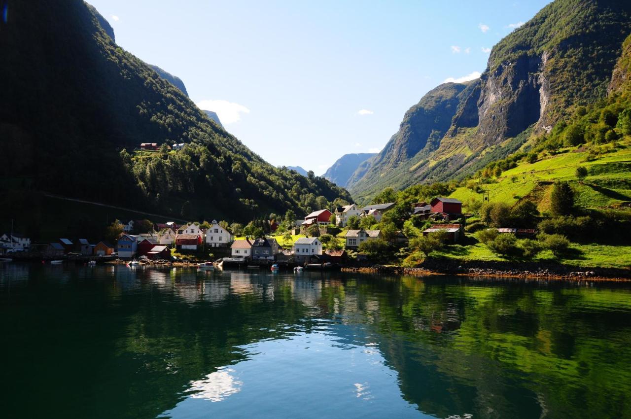 Visit Undredal Hotel Exterior photo