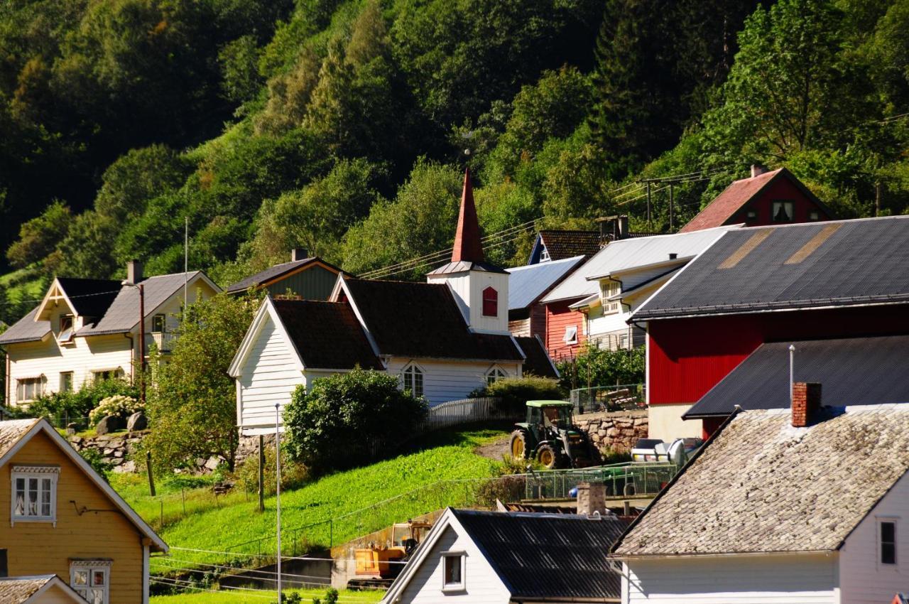 Visit Undredal Hotel Exterior photo